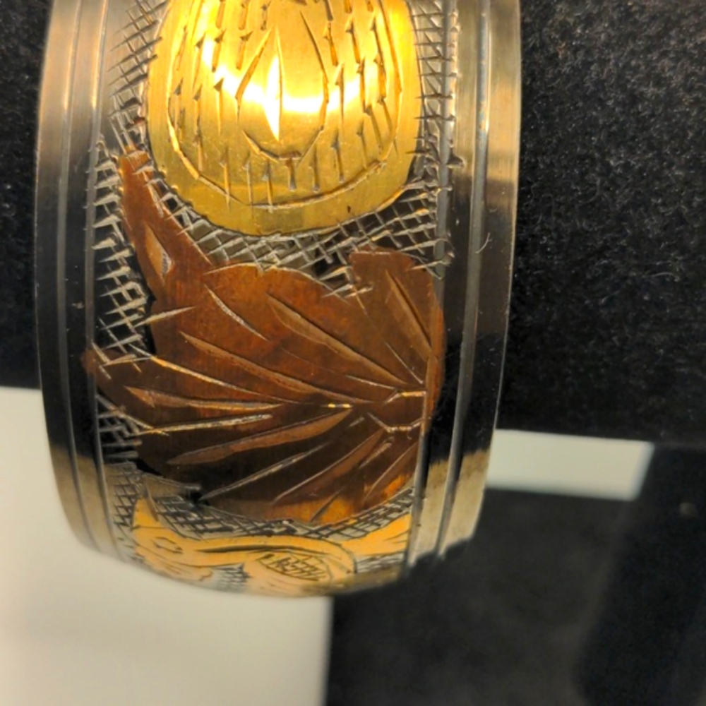 Vintage Gold Brass and Copper Bangle Bracelet  Wide.  Handcrafted  3" Across. - Picture 3 of 8